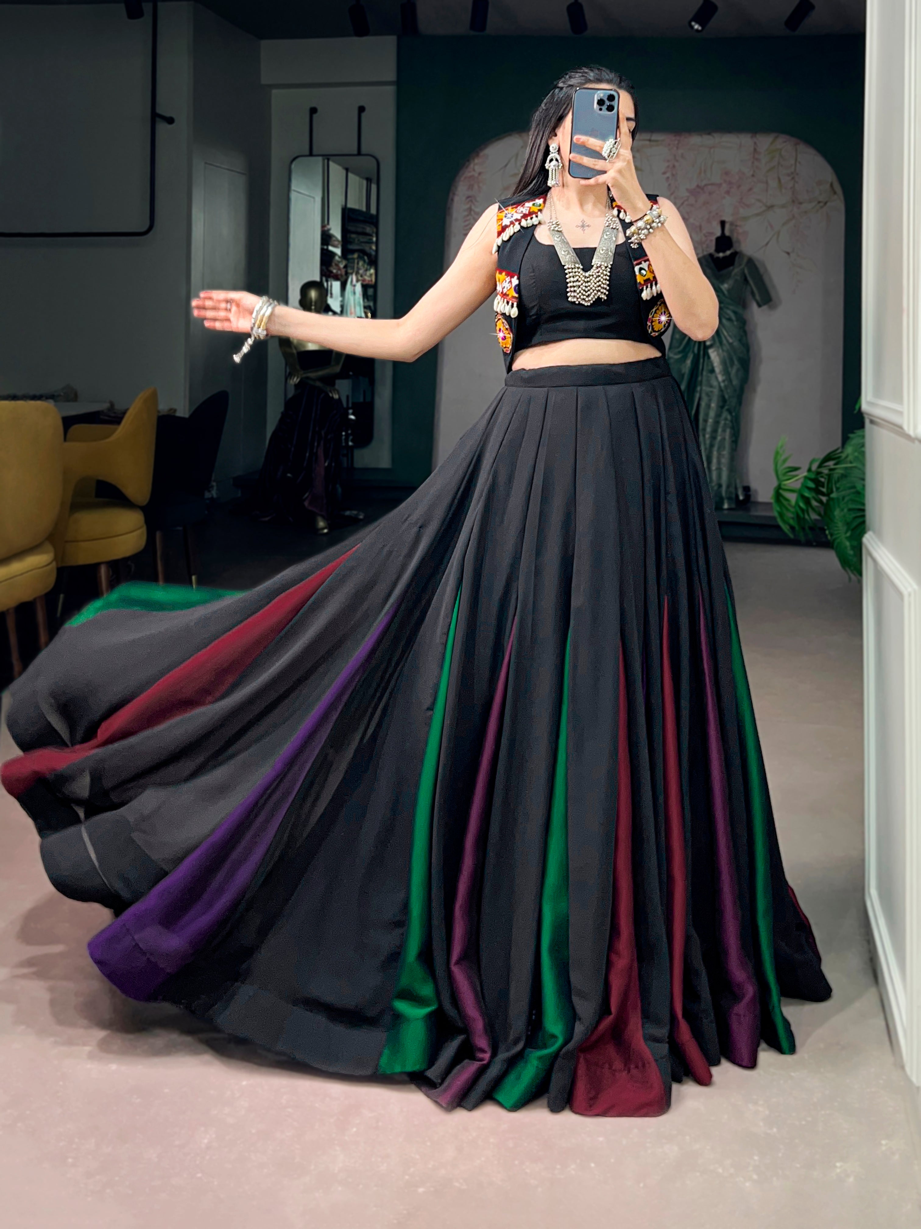 Georgette Gamthi Work Navratri Lehenga