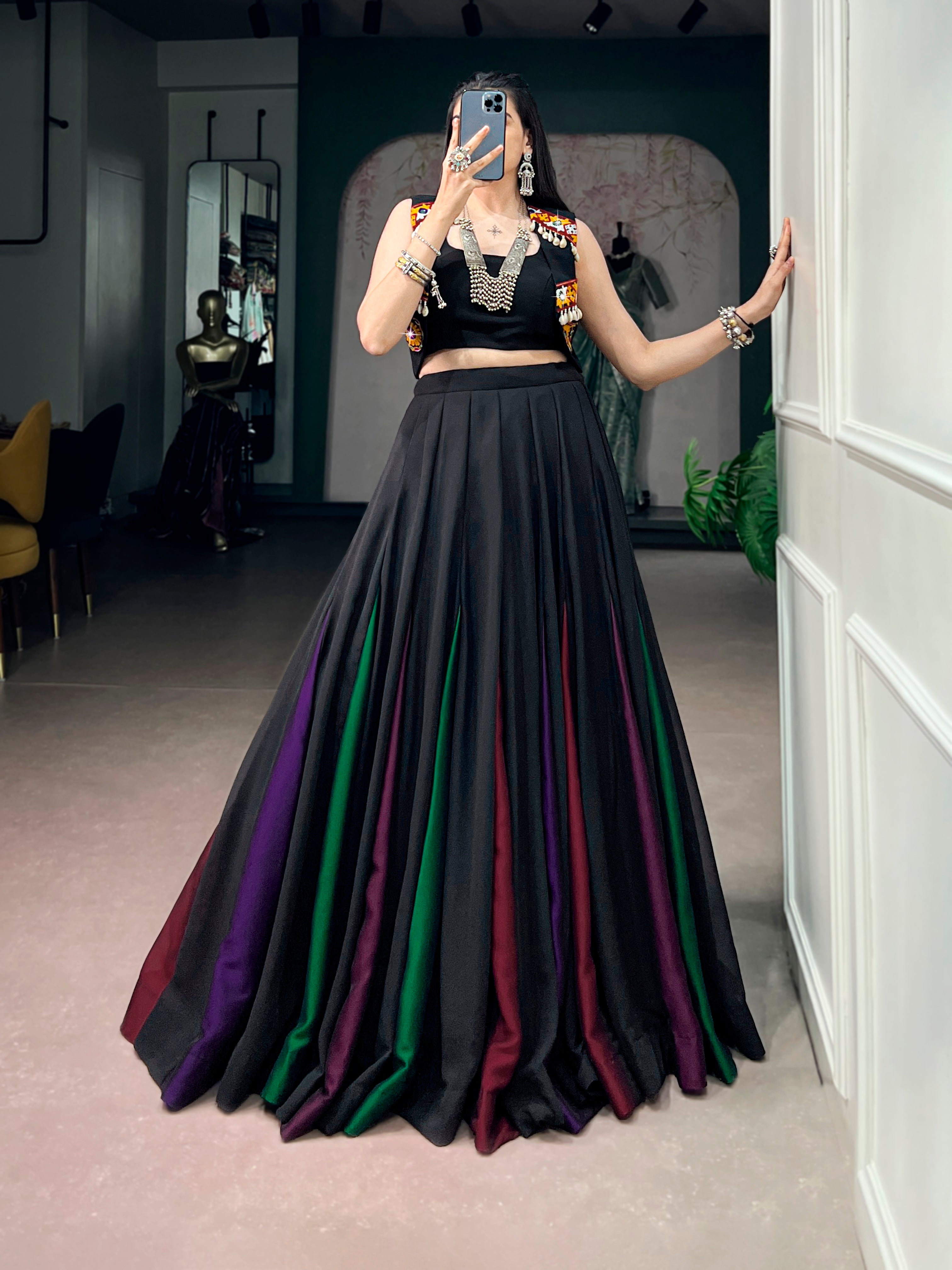Georgette Gamthi Work Navratri Lehenga