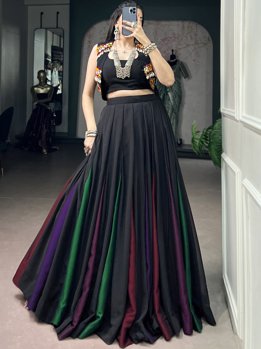 Georgette Gamthi Work Navratri Lehenga