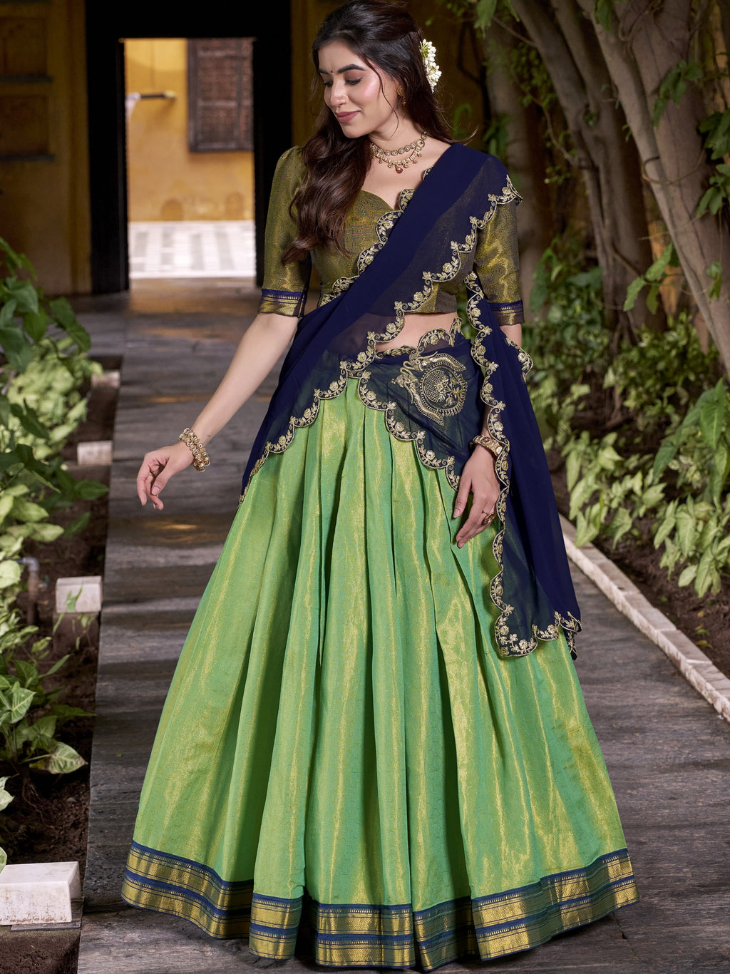 Kanchipuram Zari Weaving Lehenga With Dupatta
