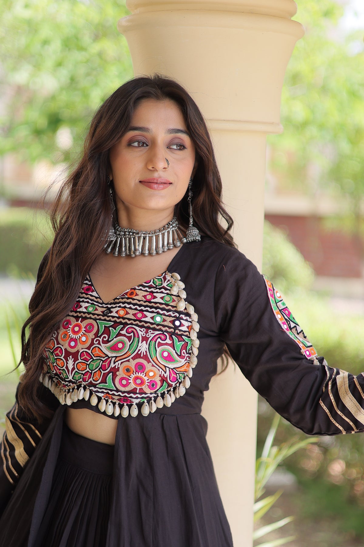 Kora Cotton Gamthi Work Navratri Lehenga With Shrug