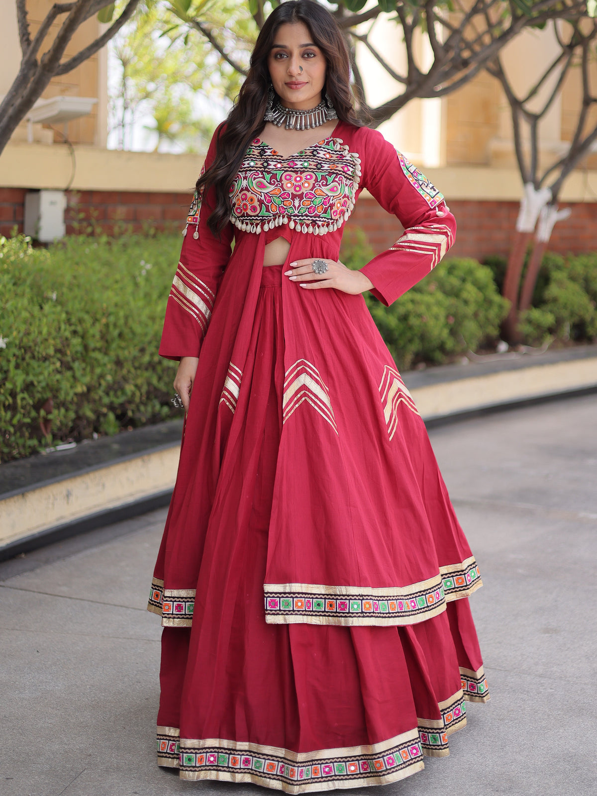 Kora Cotton Gamthi Work Navratri Lehenga With Shrug