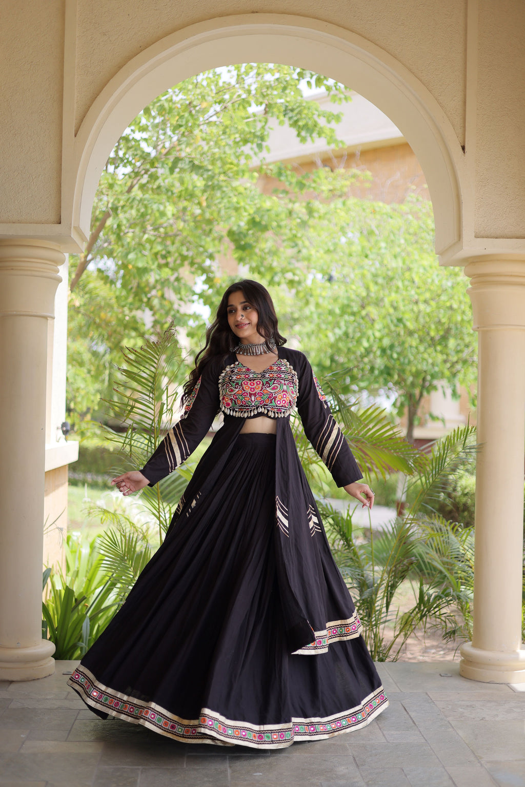 Kora Cotton Gamthi Work Navratri Lehenga With Shrug