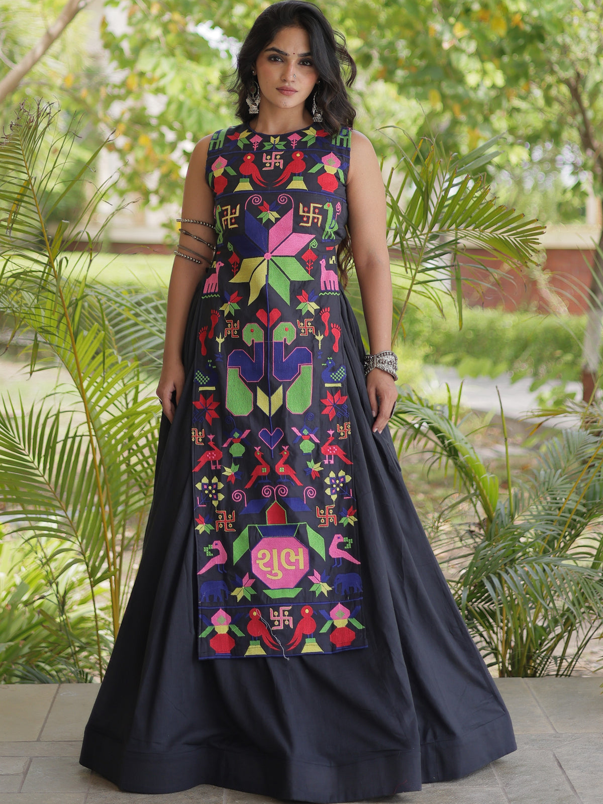 Kora Cotton Navratri Lehenga With Gamthi Work Blouse
